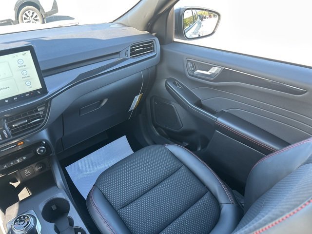 New 2026 Ford Escape ST-Line w/ Tech Pack #1 image 31