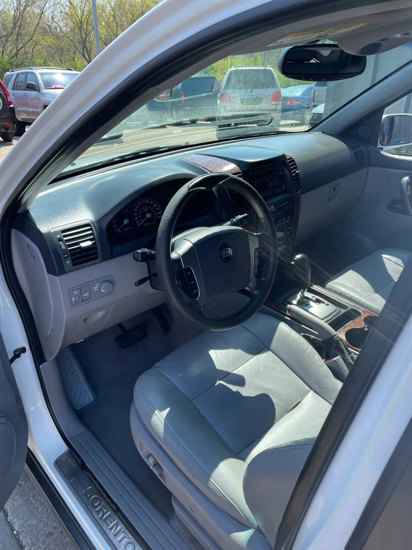 Used 2005 Kia Sorento EX image 5