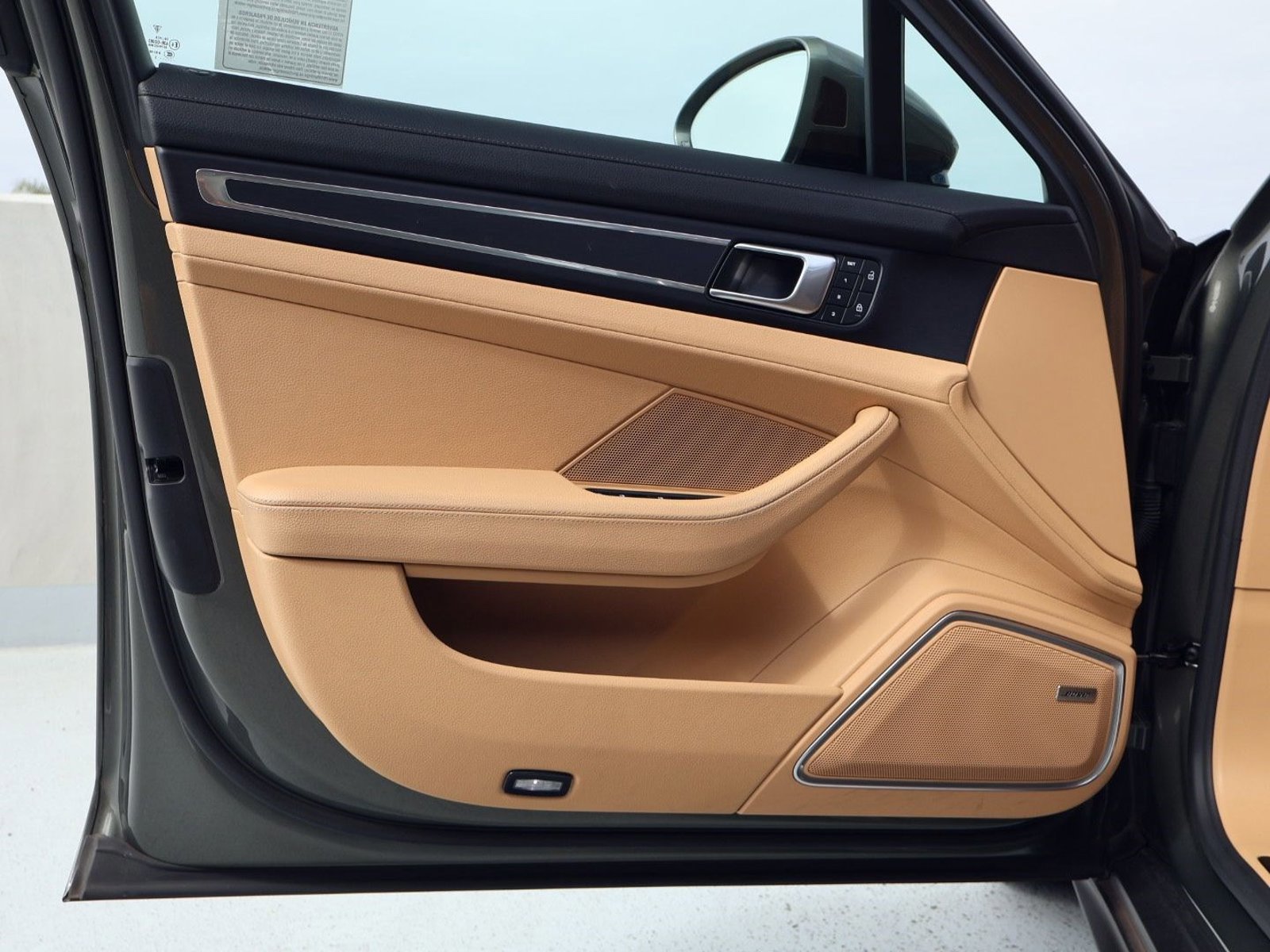 Certified 2023 Porsche Panamera 4 AWD/4WD image 13