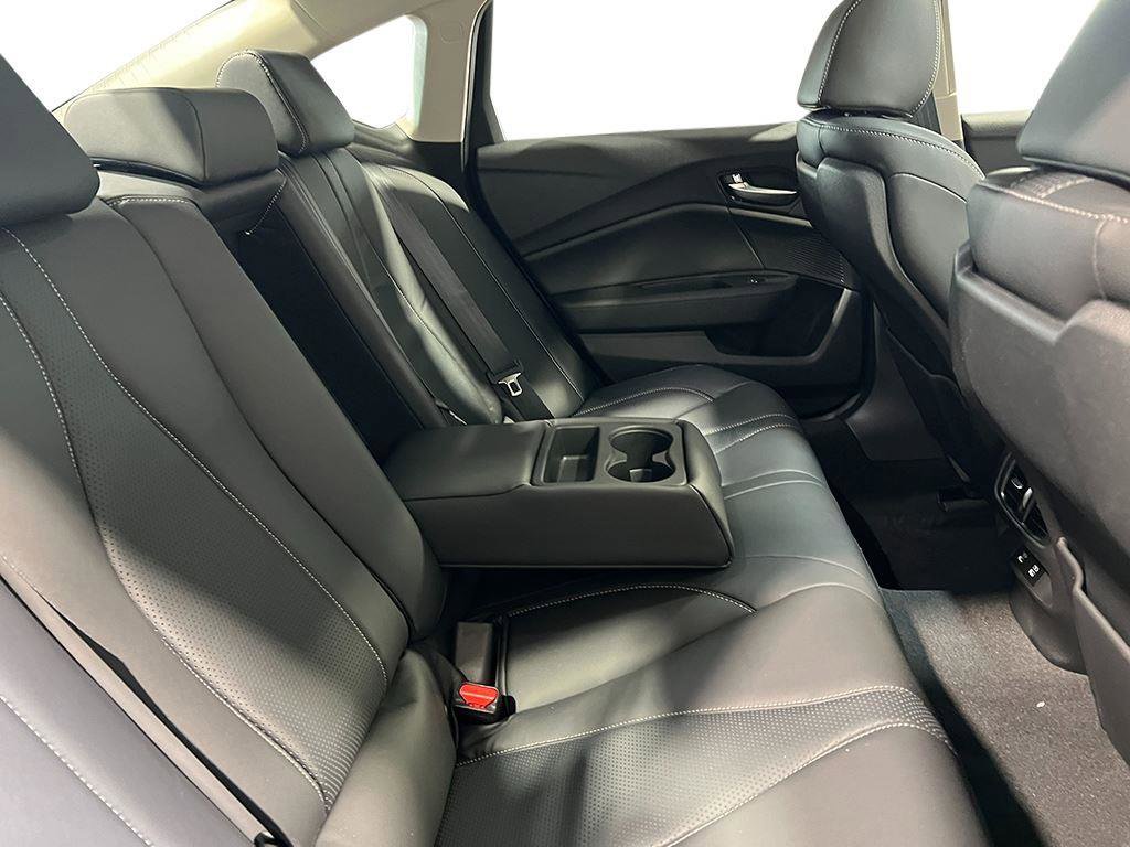 New 2025 Acura TLX w/ Technology Package image 30
