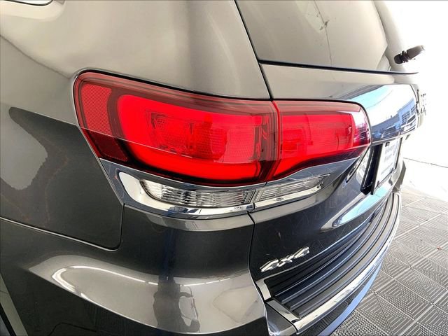 Used 2020 Jeep Grand Cherokee Limited image 29