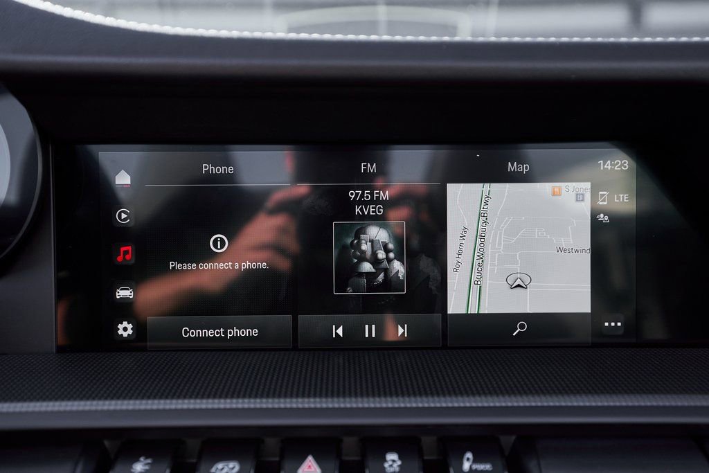 Used 2024 Porsche 911 Carrera GTS w/ Premium Package image 61