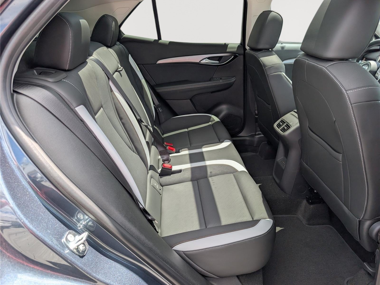New 2026 Buick Envision Sport Touring AWD/4WD image 9