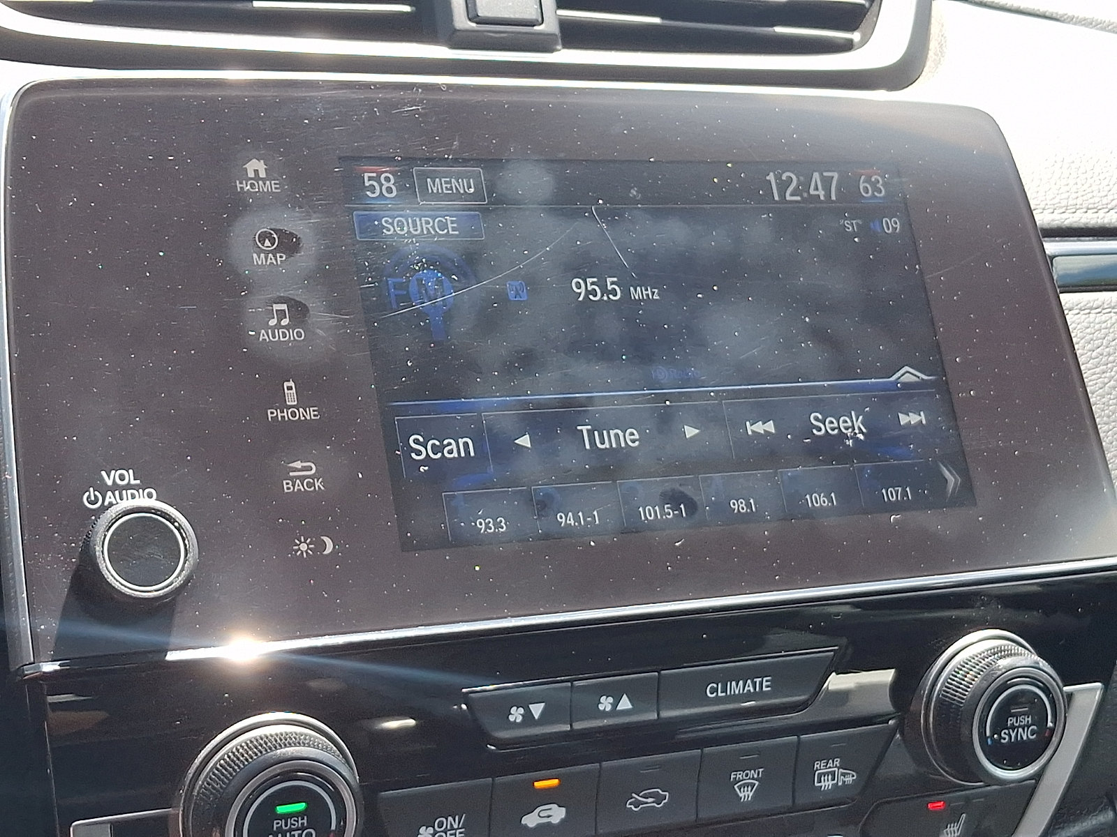 Used 2018 Honda CR-V Touring image 19