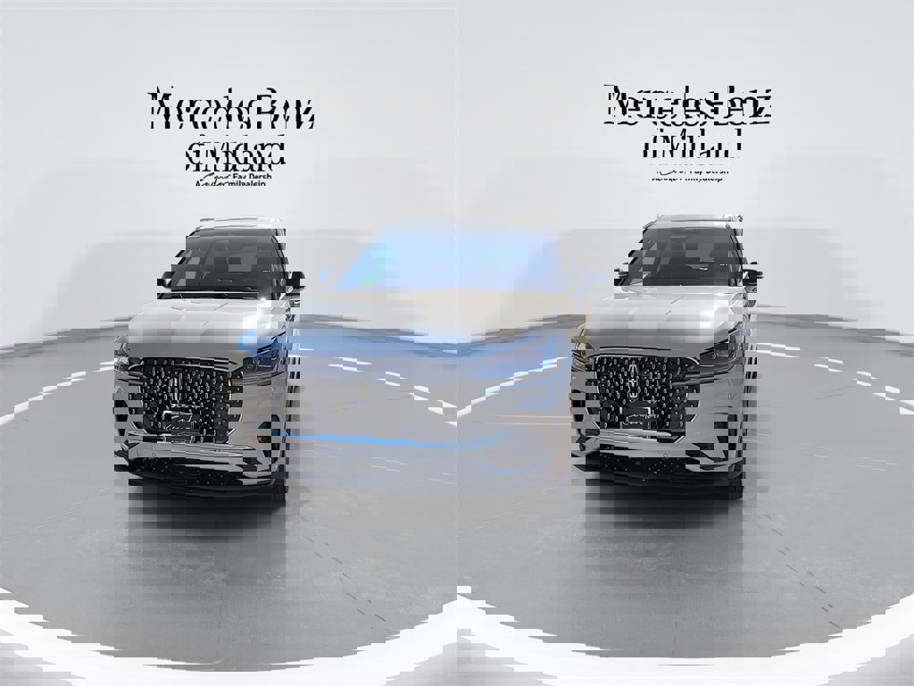 Used 2025 Lincoln Aviator Reserve w/ Equipment Group 201A image 3