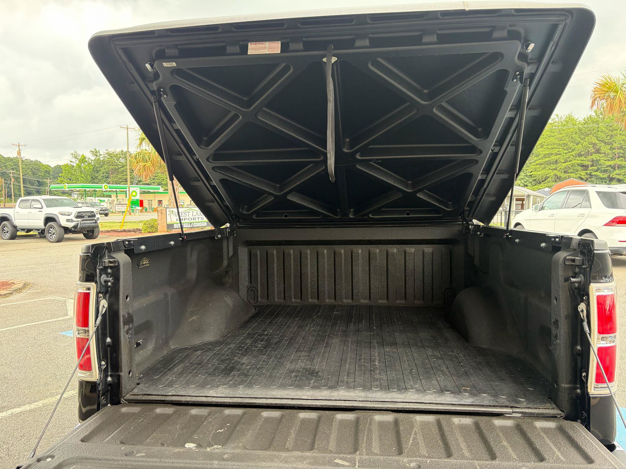 Used 2013 Ford F150 XLT w/ Luxury Equipment Group AWD/4WD image 19