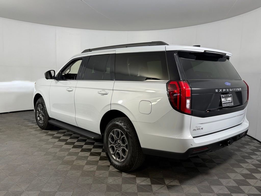Used 2025 Ford Expedition Active AWD/4WD image 10