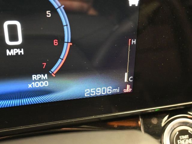 Used 2025 Chevrolet Trax RS w/ Driver Confidence Package image 17