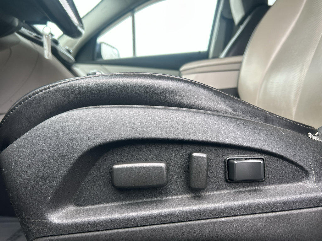 Used 2013 GMC Terrain SLT FWD image 14