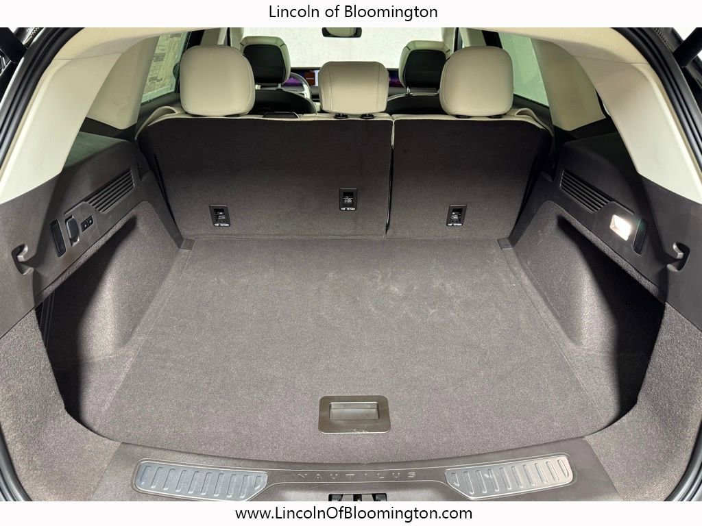 New 2024 Lincoln Nautilus Black Label w/ Jet Appearance Package (87T) image 62