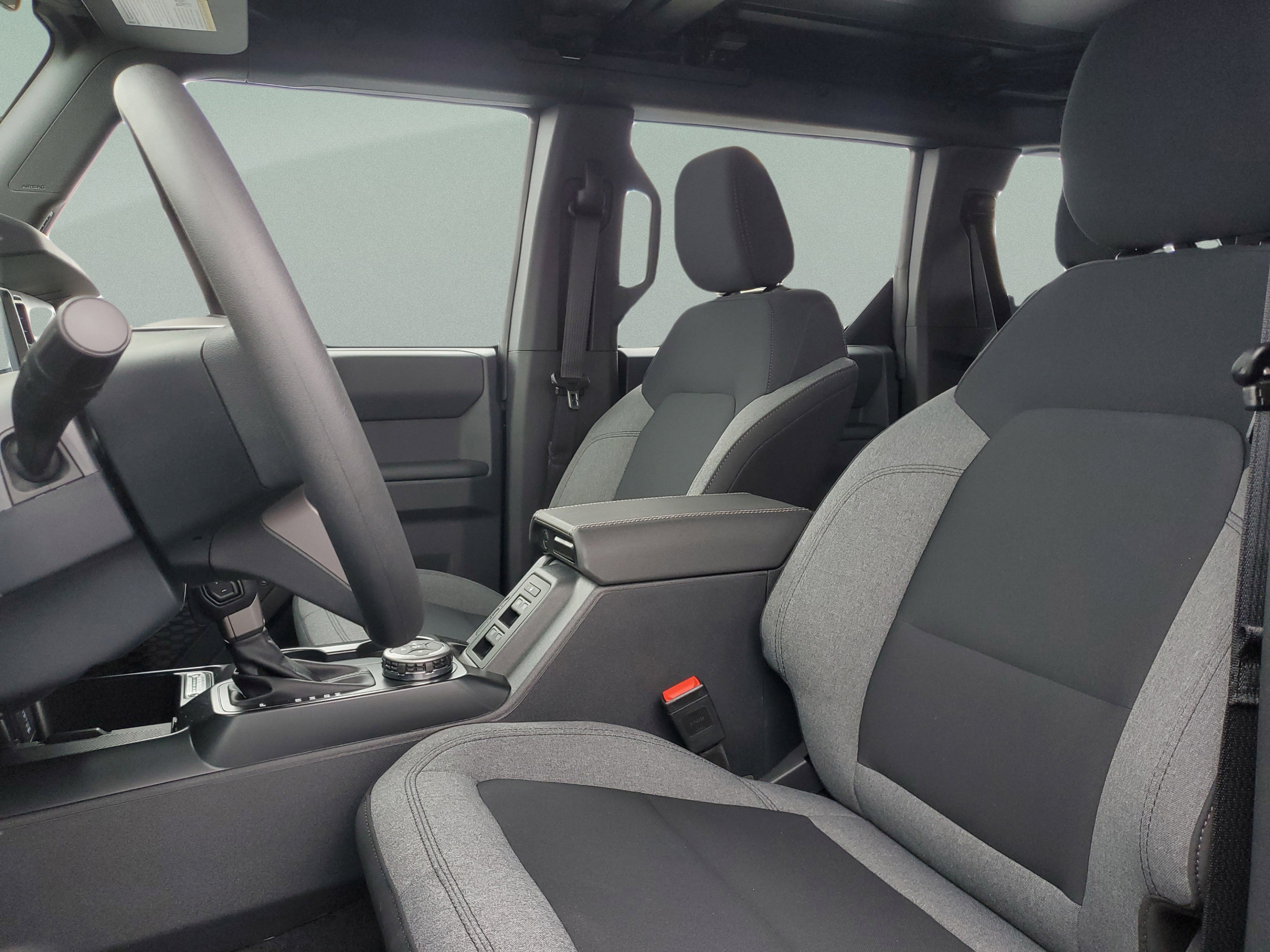 New 2025 Ford Bronco 4-Door AWD/4WD image 11