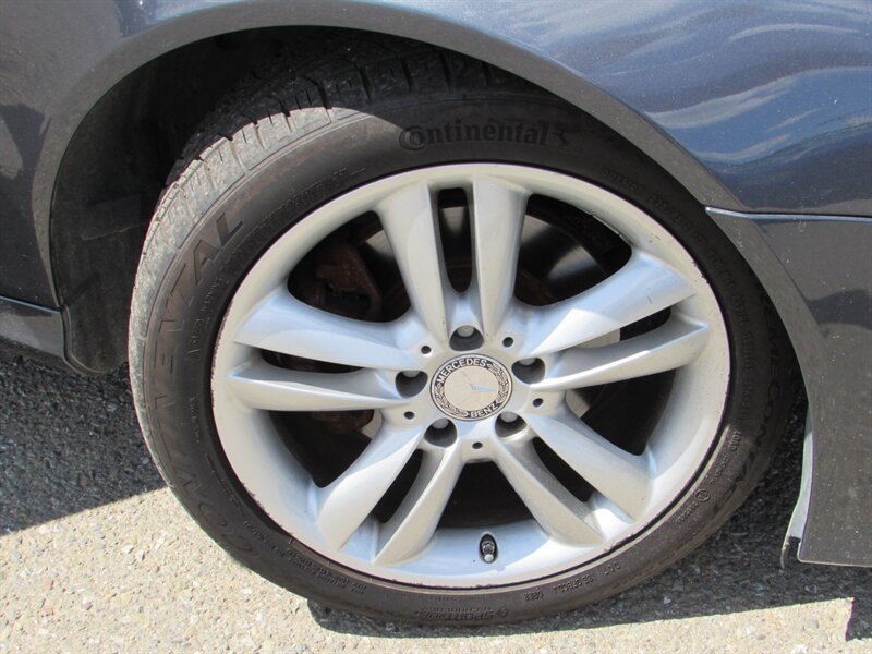 Used 2008 Mercedes-Benz CLK 350 Coupe image 33