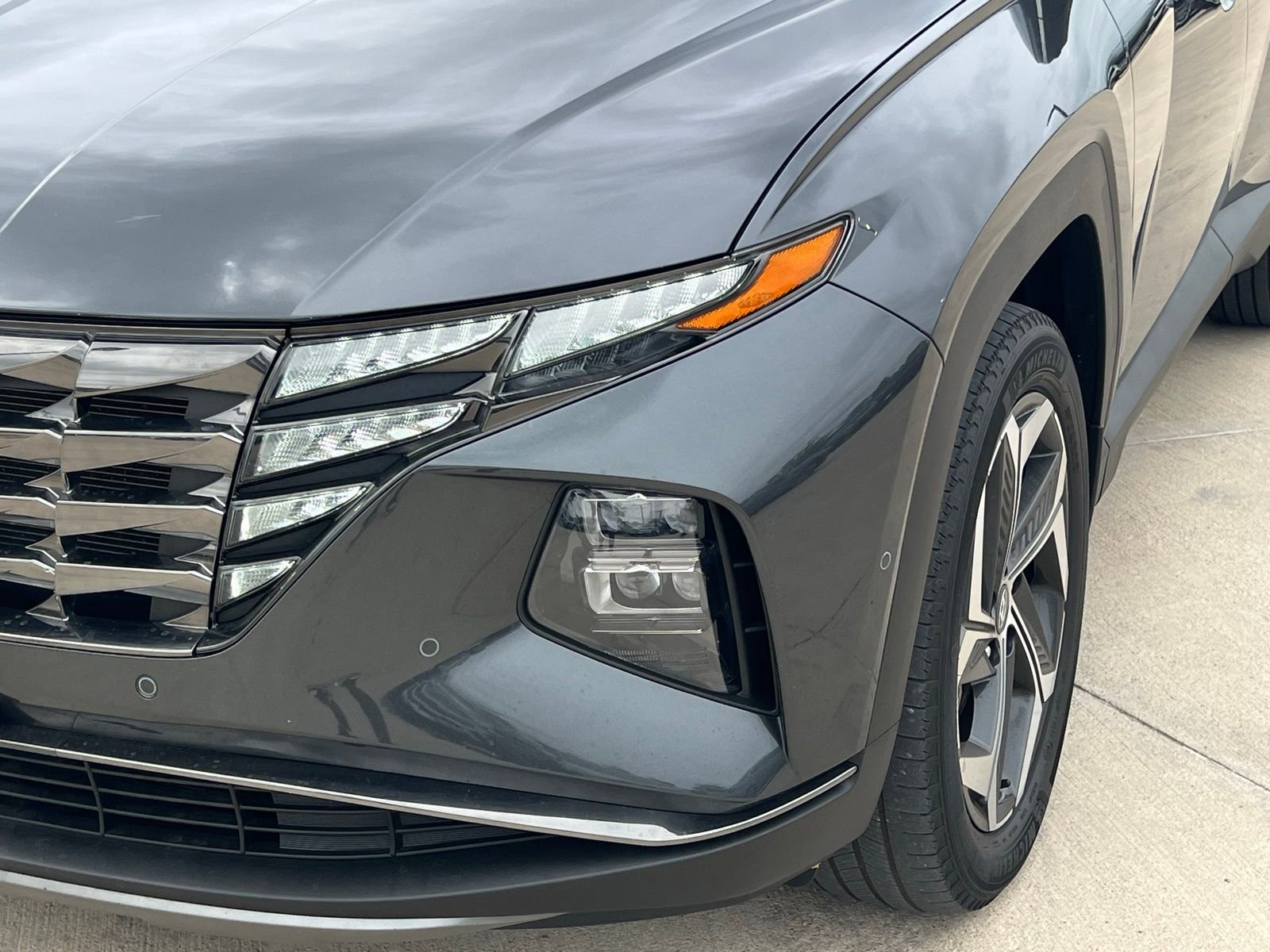 Used 2023 Hyundai Tucson Limited image 4