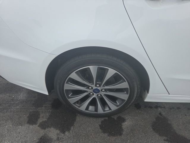 Used 2019 Ford Fusion SE image 5