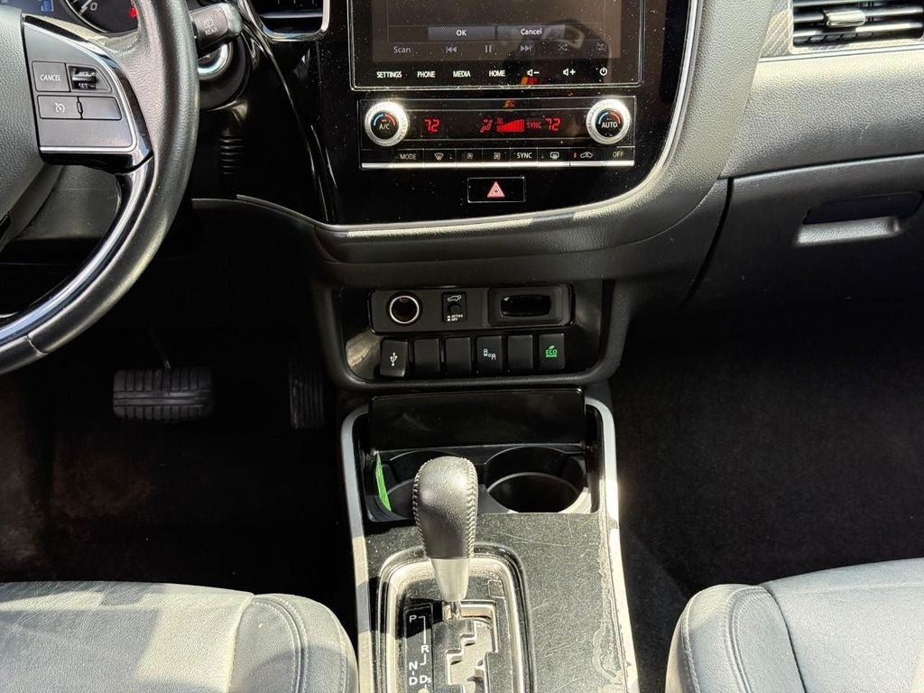 Used 2020 Mitsubishi Outlander ES AWD/4WD image 15