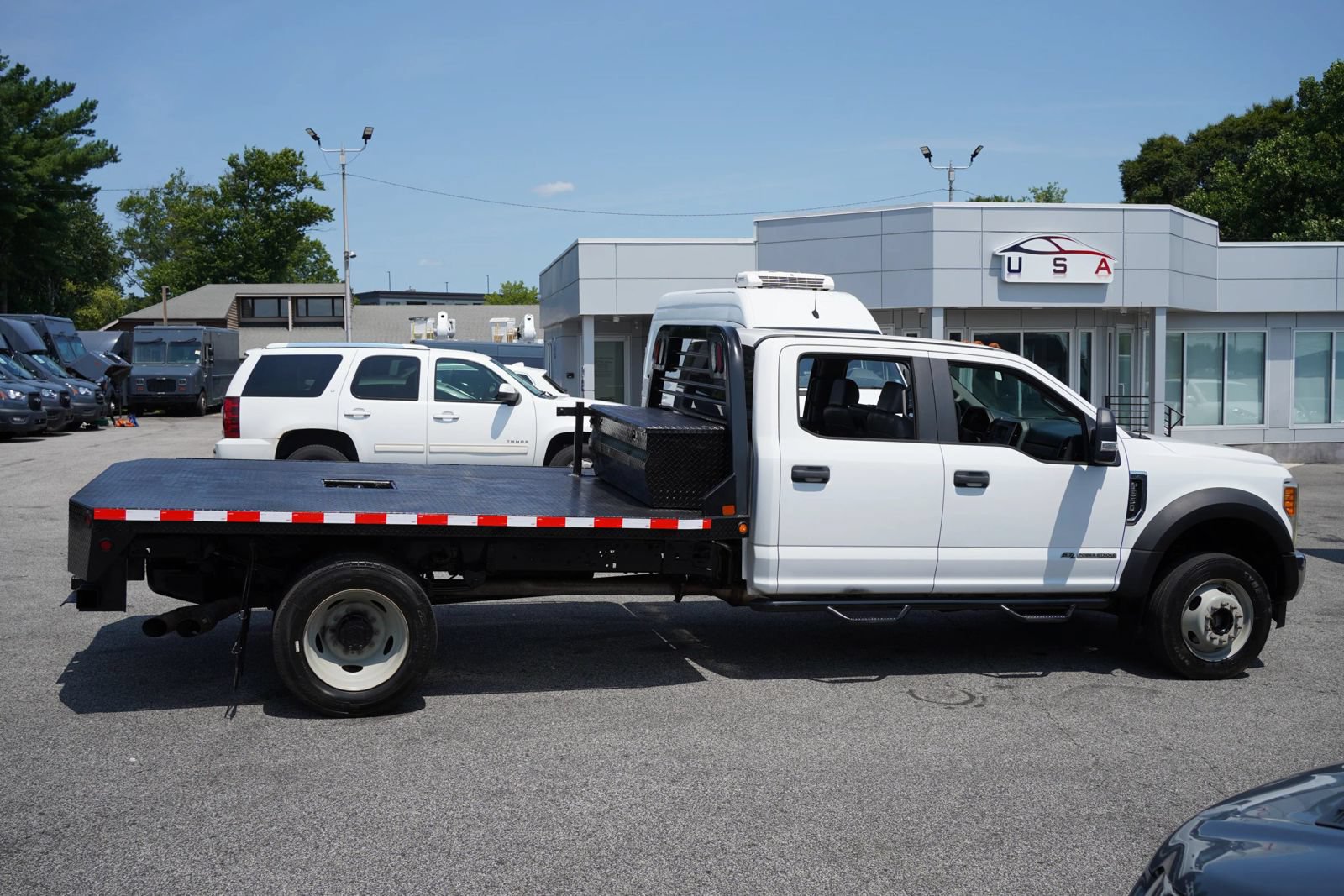 Used 2017 Ford F550 4x4 Crew Cab Super Duty image 8