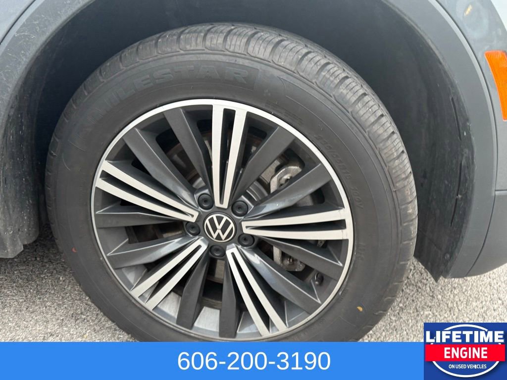 Used 2024 Volkswagen Tiguan Wolfsburg Edition image 2