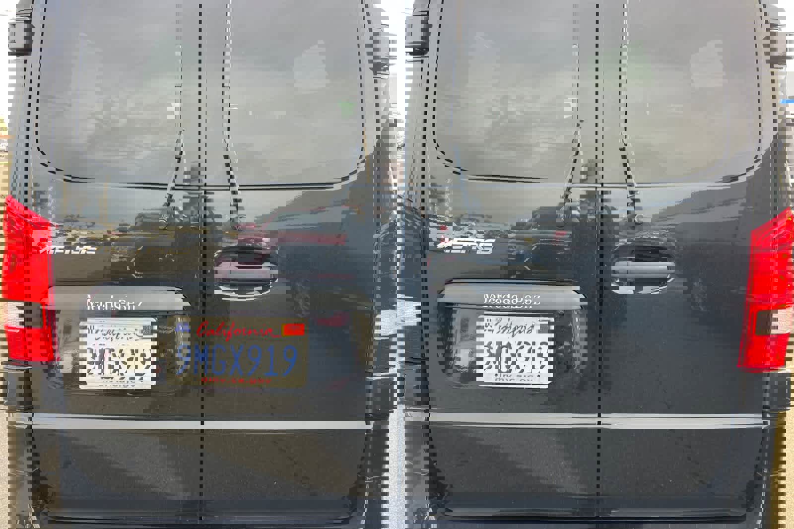 Used 2018 Mercedes-Benz Metris Passenger image 16