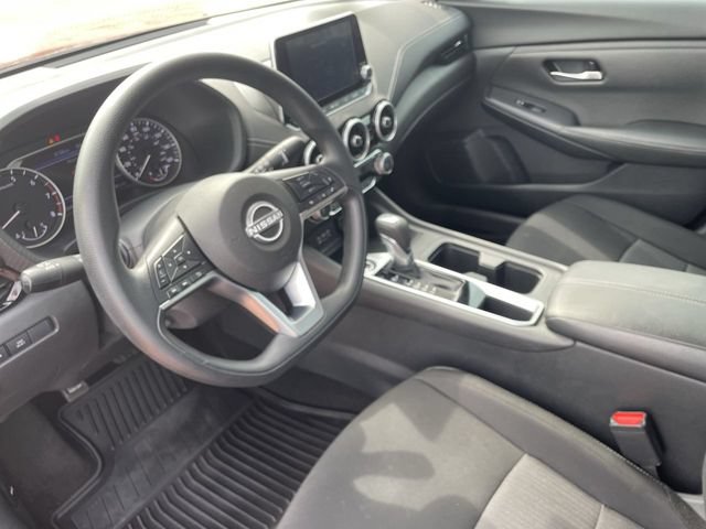 Used 2024 Nissan Sentra SV FWD image 11
