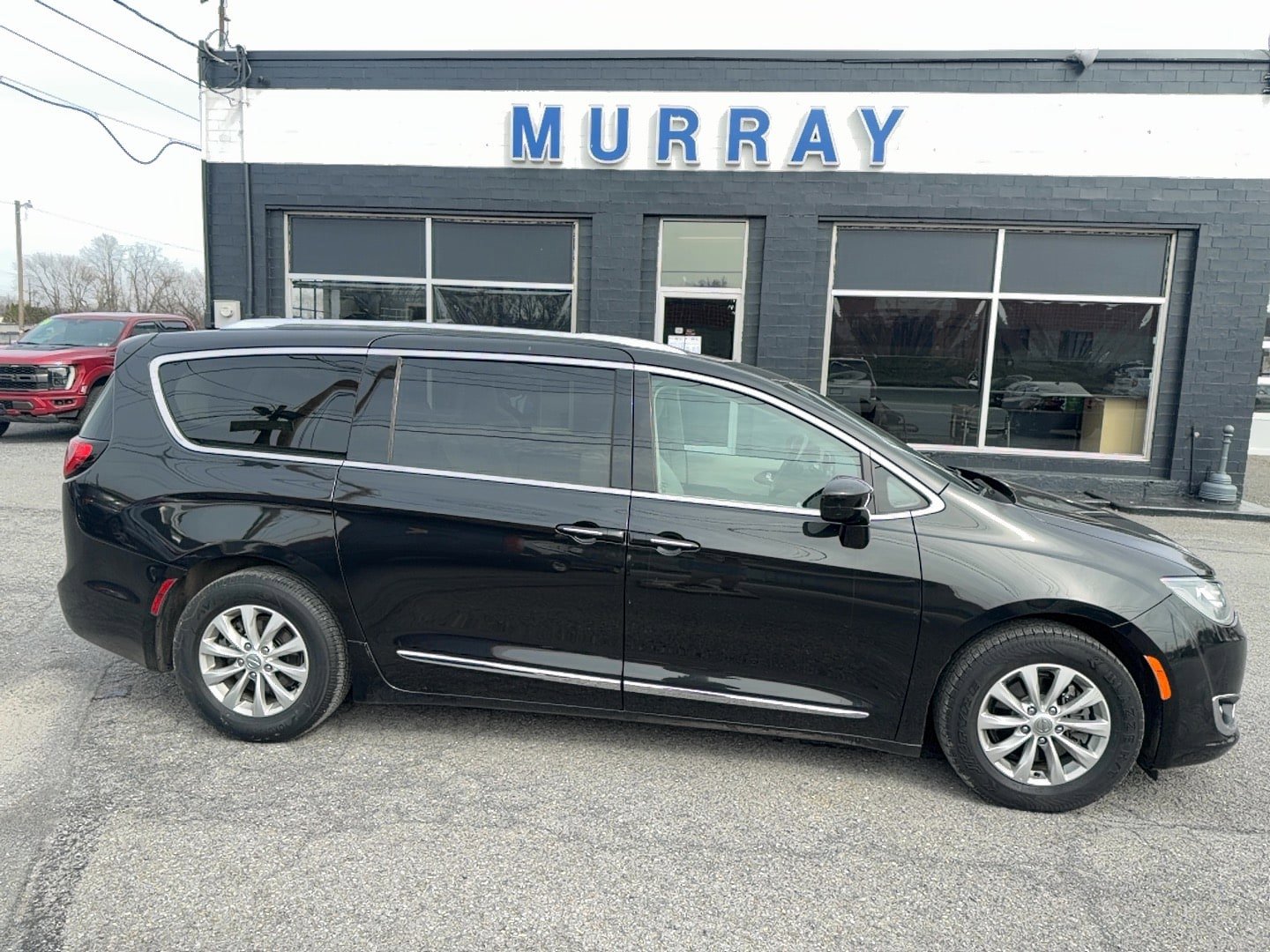 Used 2018 Chrysler Pacifica Touring-L image 6
