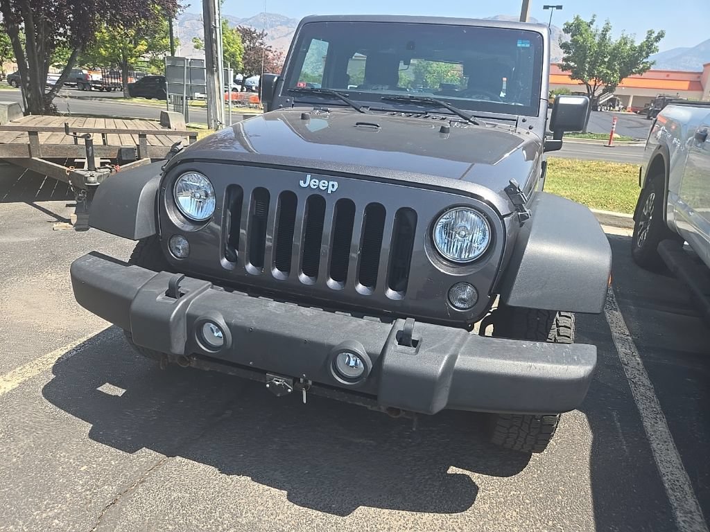 Used 2018 Jeep Wrangler Sport w/ Connectivity Group AWD/4WD image 2