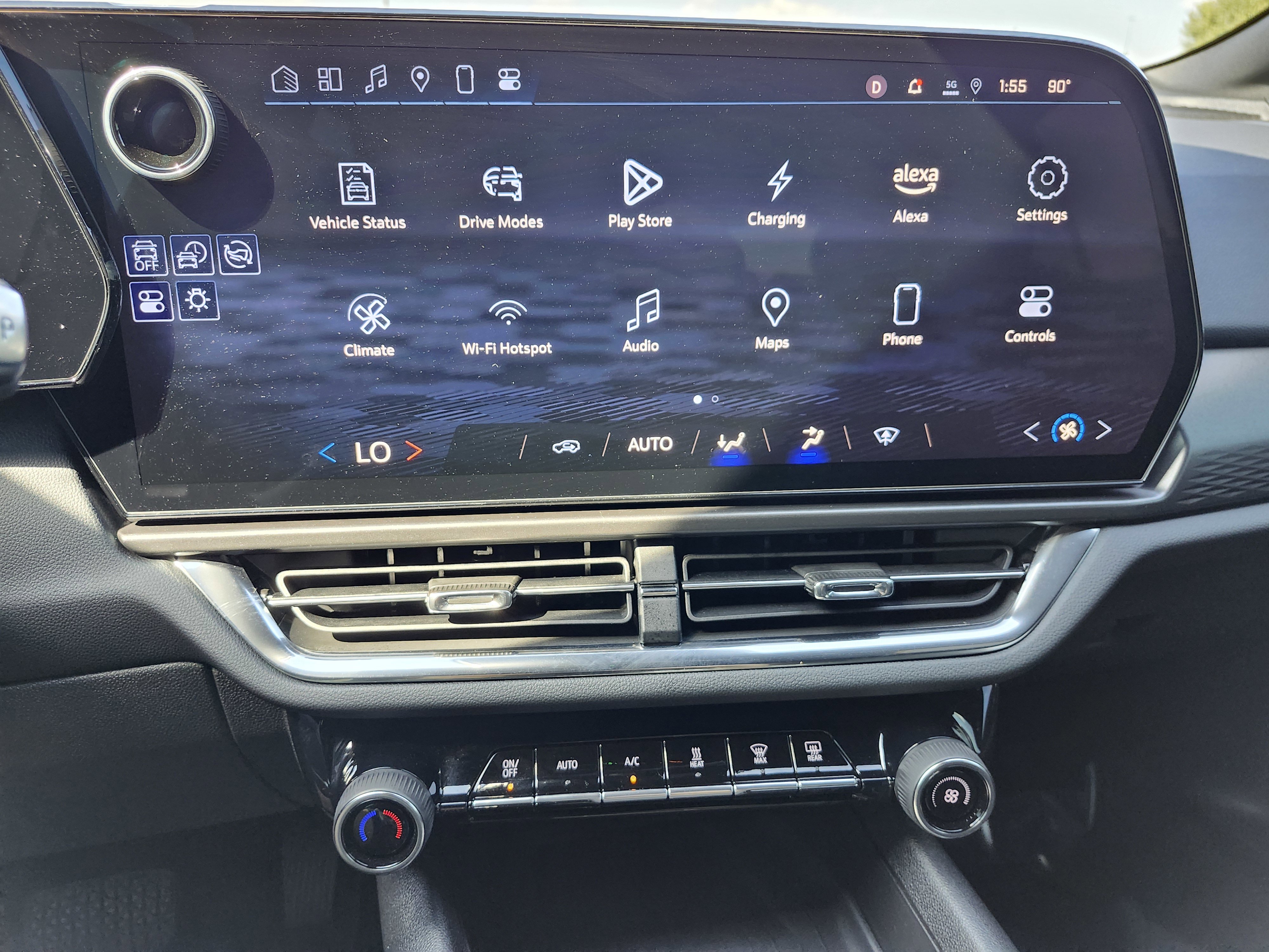Used 2025 Chevrolet Equinox EV LT image 21