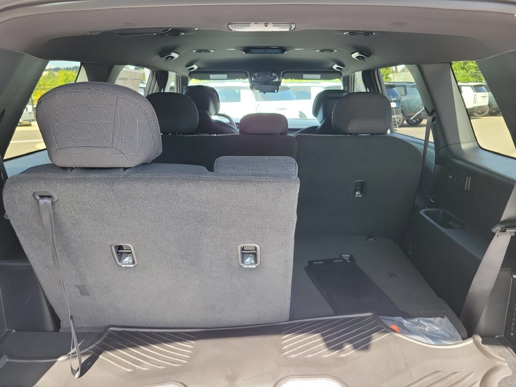 New 2027 Kia Telluride LX w/ Towing Package FWD image 10
