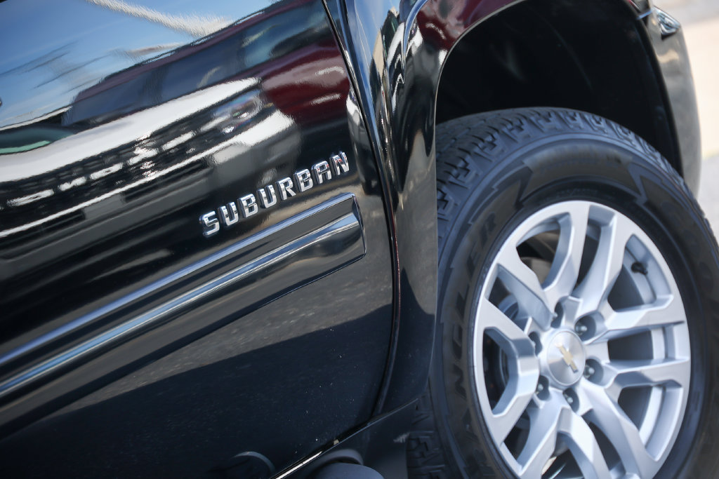 Used 2011 Chevrolet Suburban LT AWD/4WD image 21