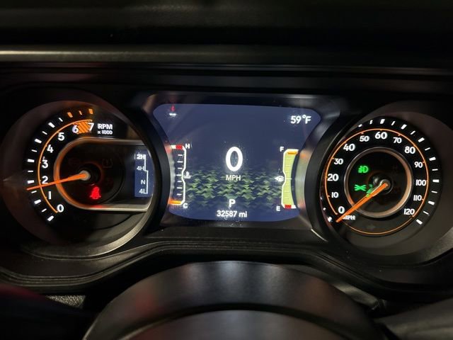 Used 2025 Jeep Wrangler Unlimited Rubicon AWD/4WD image 14