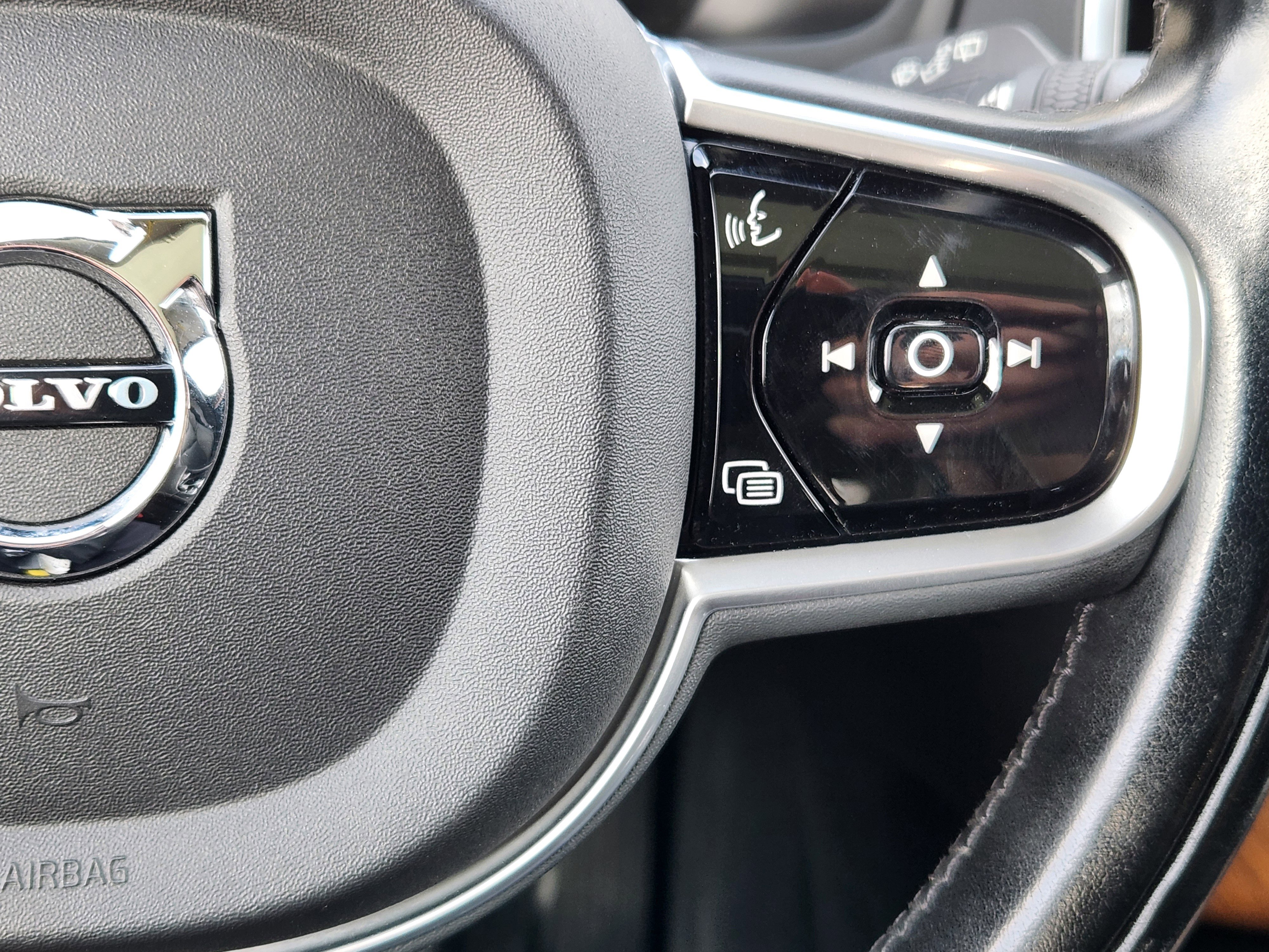 Used 2018 Volvo XC90 T6 Inscription w/ Convenience Package image 35