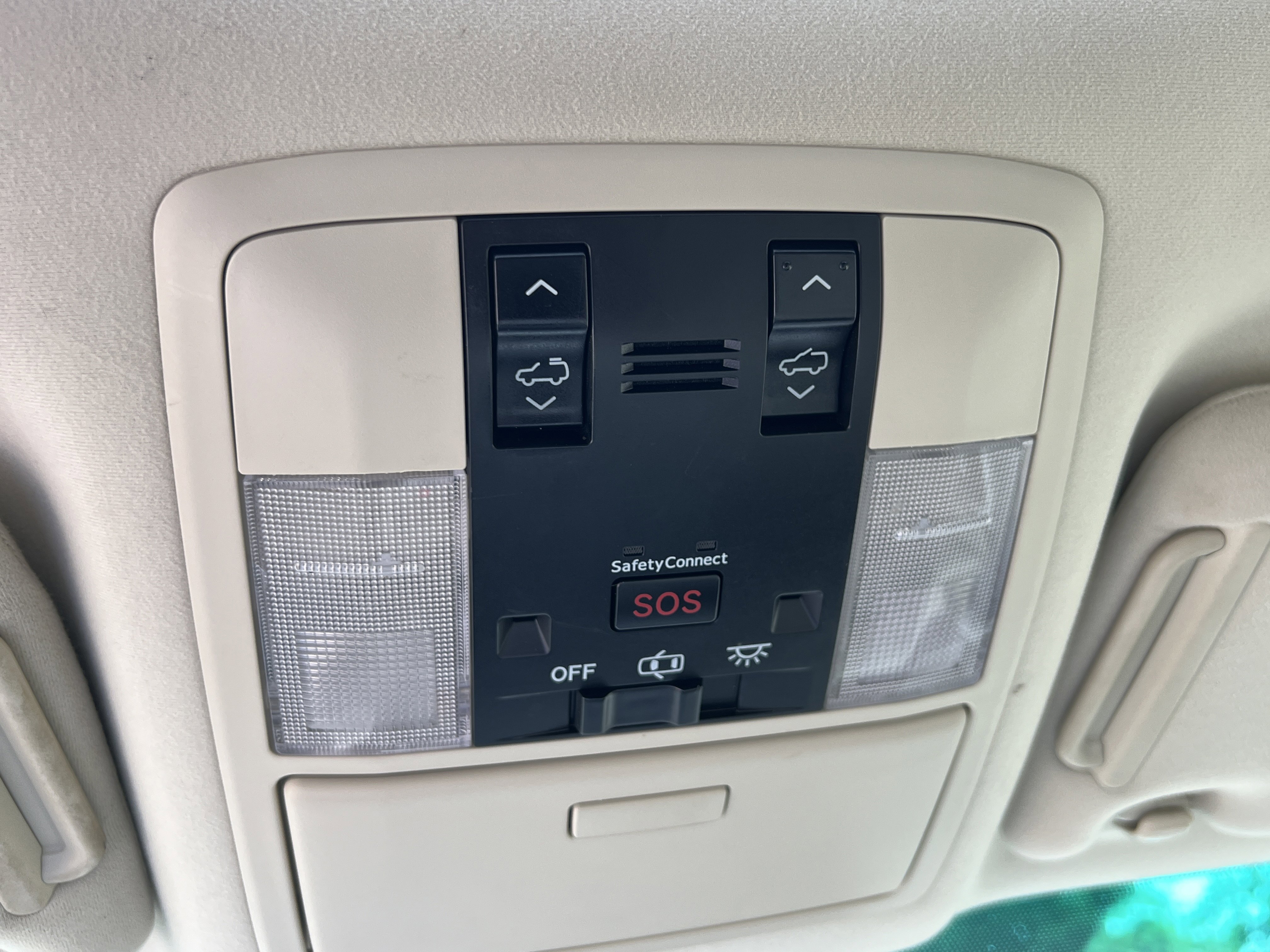 Used 2013 Lexus GX 460 w/ Comfort Plus Pkg image 22