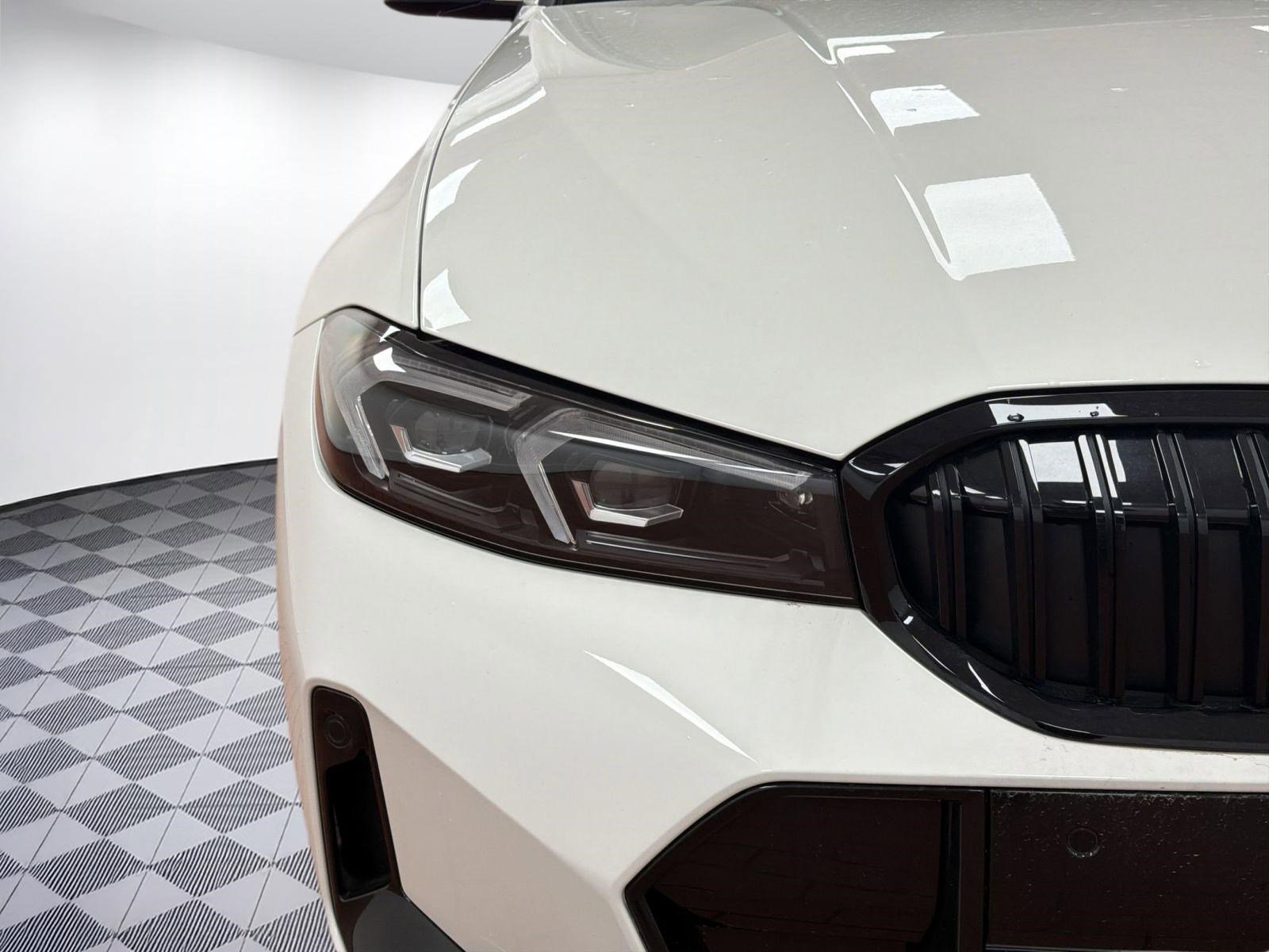 New 2026 BMW 330i xDrive Sedan w/ M Sport Package image 10