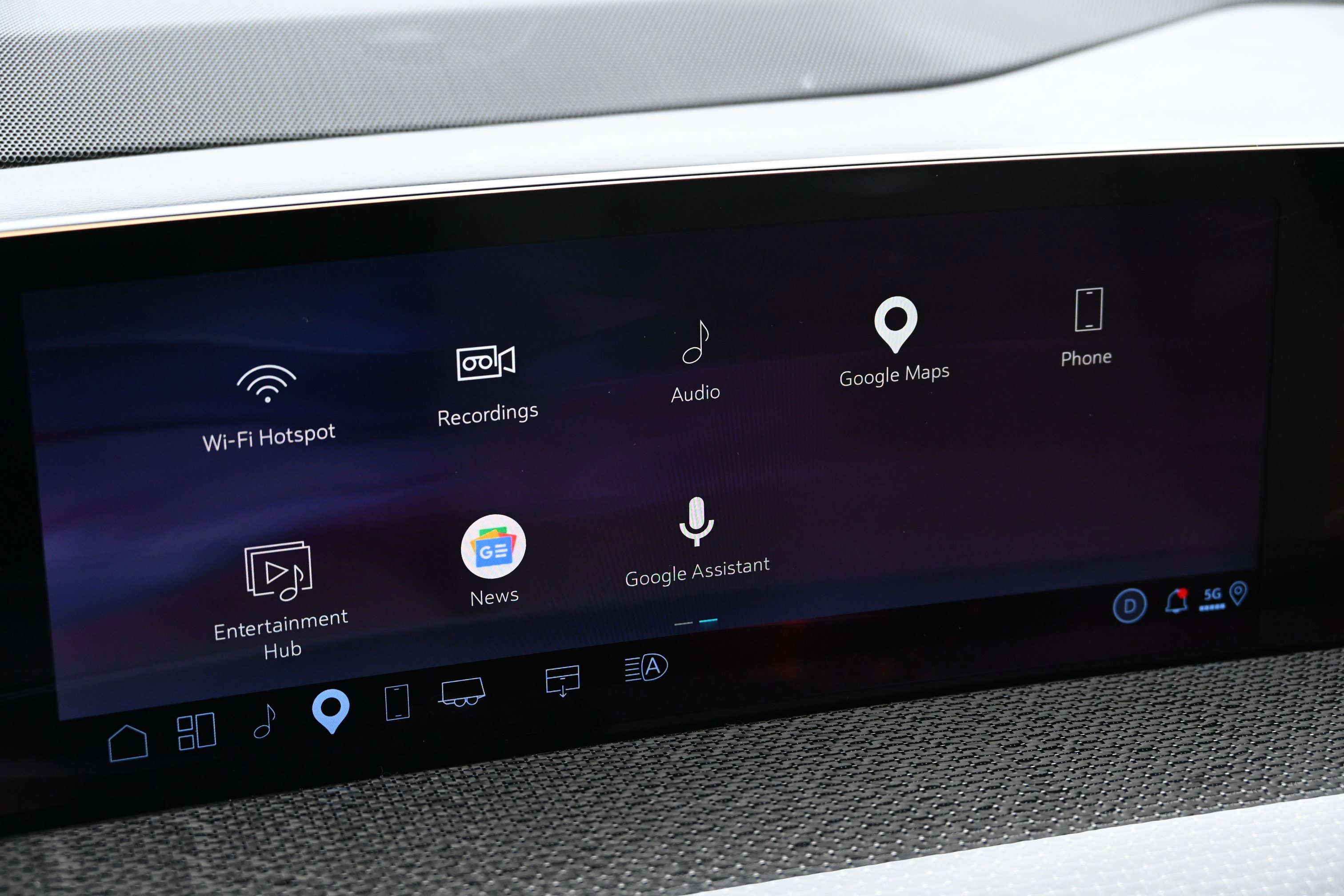 Used 2026 Cadillac Escalade V w/ LPO, ONYX Package AWD/4WD image 40