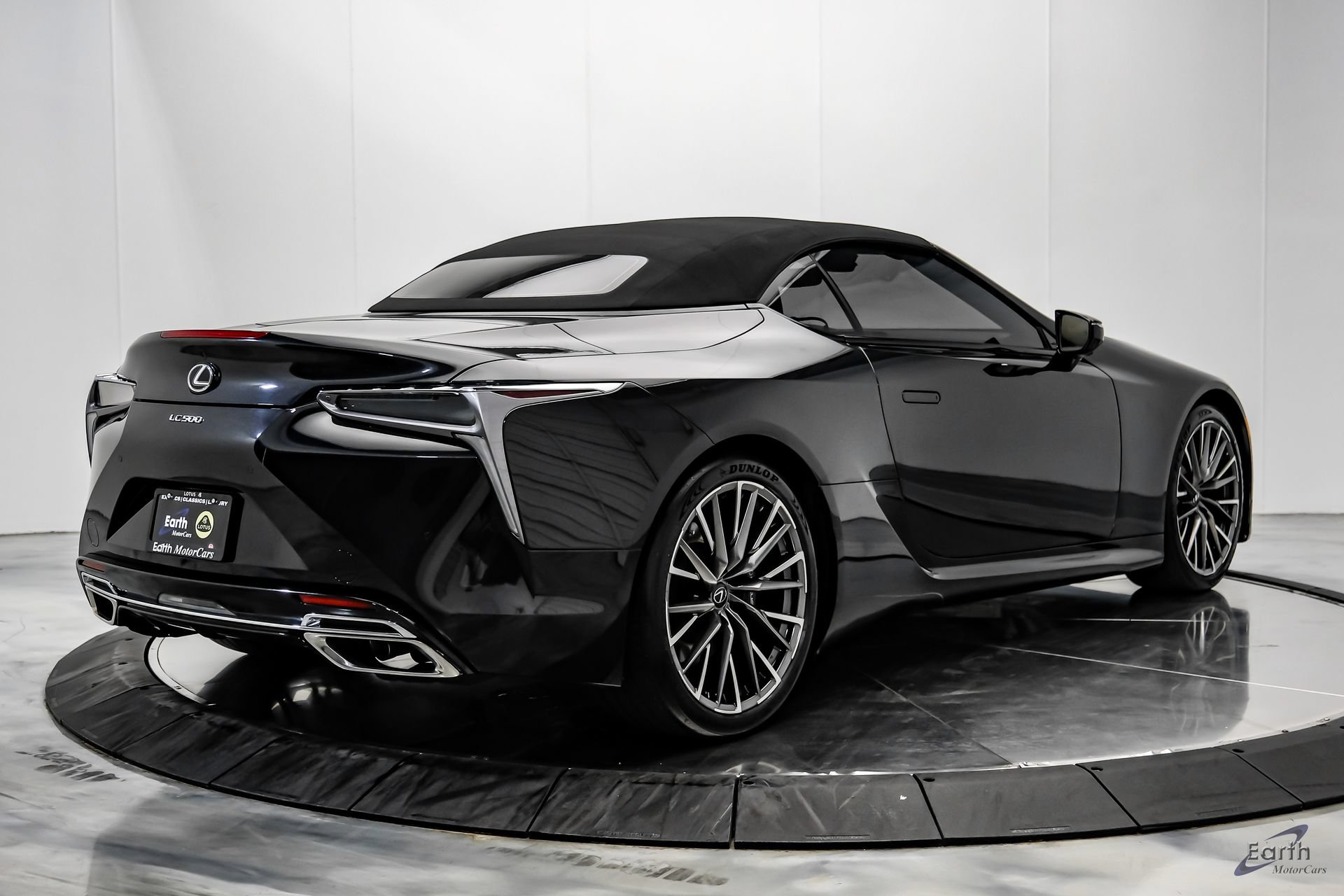 Used 2024 Lexus LC 500 Convertible w/ Touring Package RWD image 17