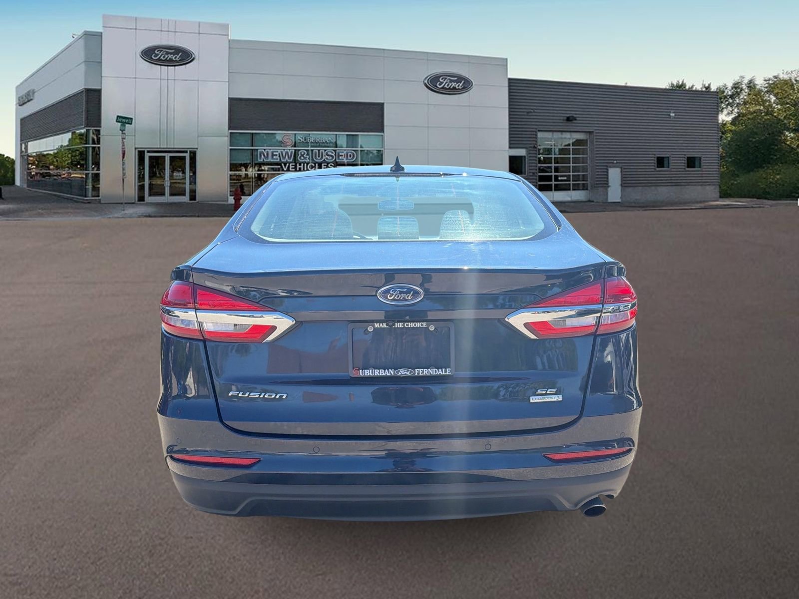 Used 2020 Ford Fusion SE FWD image 10