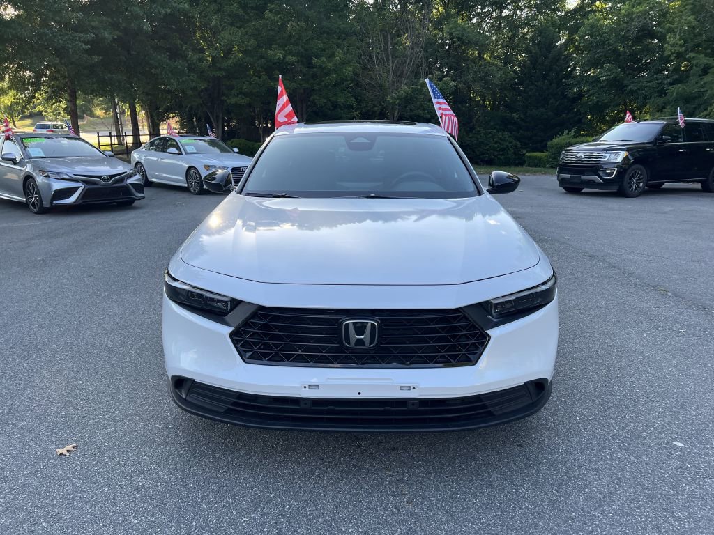 Used 2025 Honda Accord Sport image 2