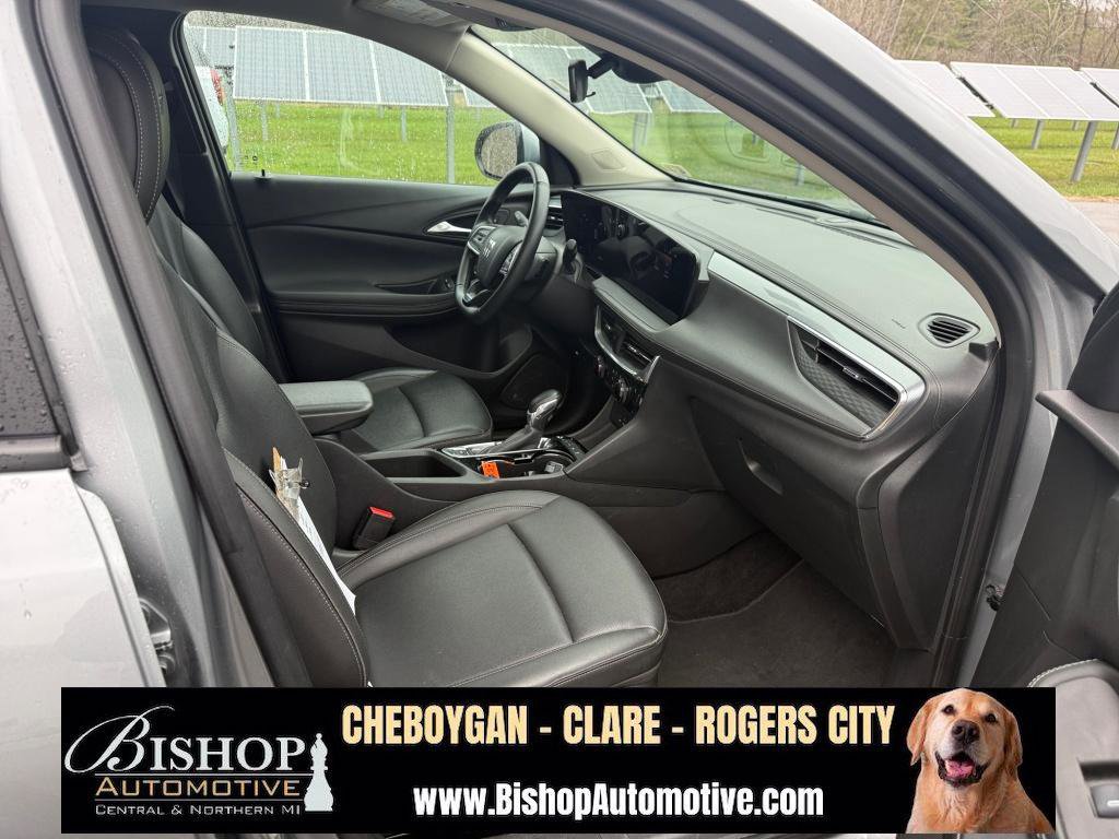 Used 2024 Buick Encore GX Sport Touring AWD/4WD image 25