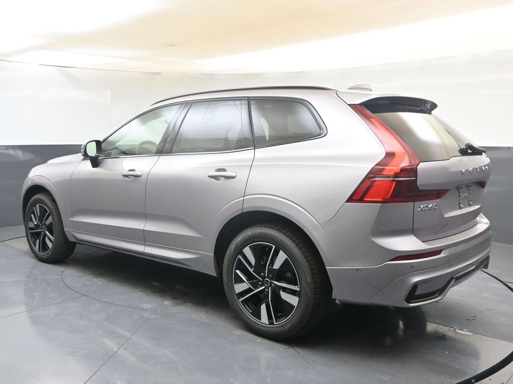 New 2026 Volvo XC60 B5 Plus w/ Climate Package image 3