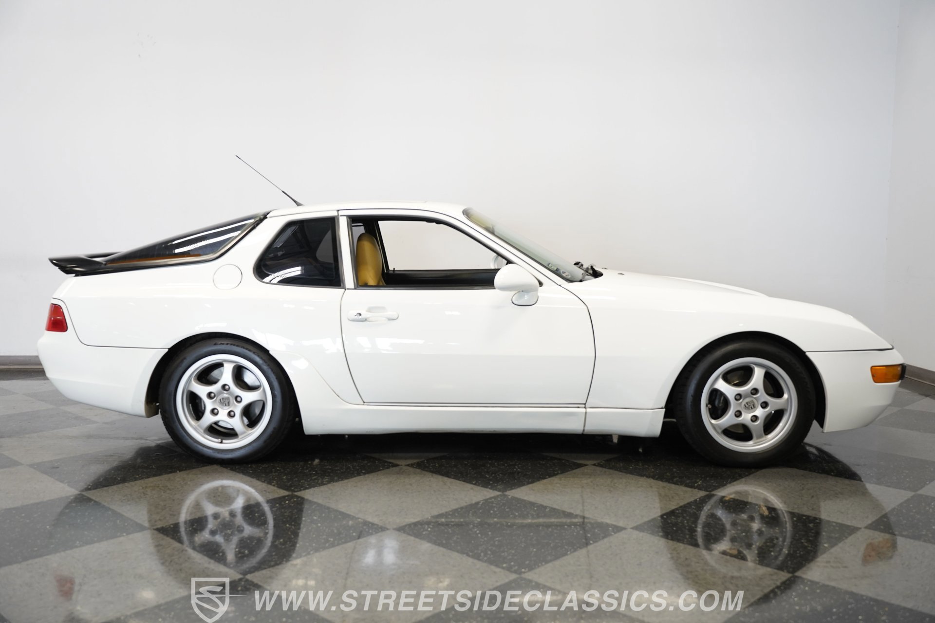 Used 1994 Porsche 968 Coupe image 14