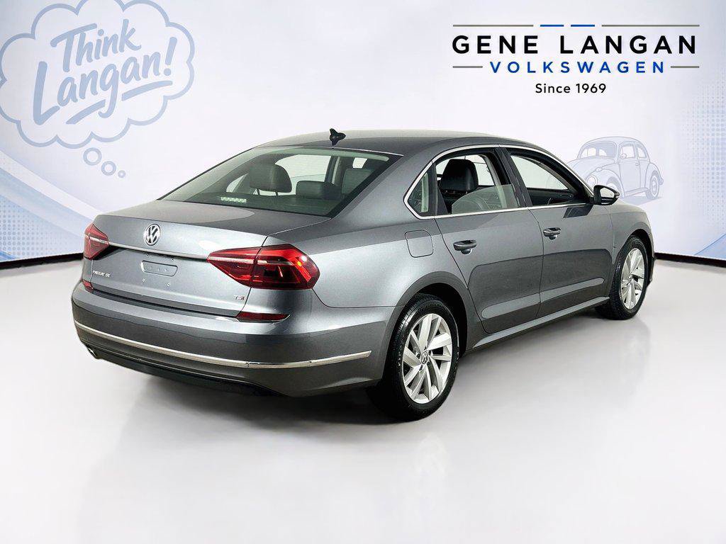 Used 2018 Volkswagen Passat 2.0T SE FWD image 5