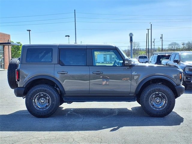 New 2025 Ford Bronco Outer Banks w/ Sasquatch Package image 8