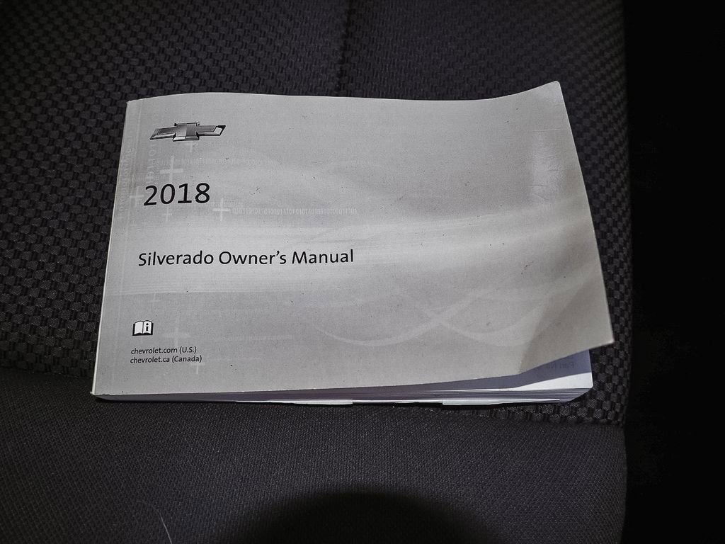 Used 2018 Chevrolet Silverado 1500 LT w/ All Star Edition image 37