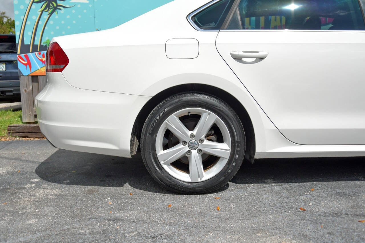 Used 2014 Volkswagen Passat 1.8T SE image 32