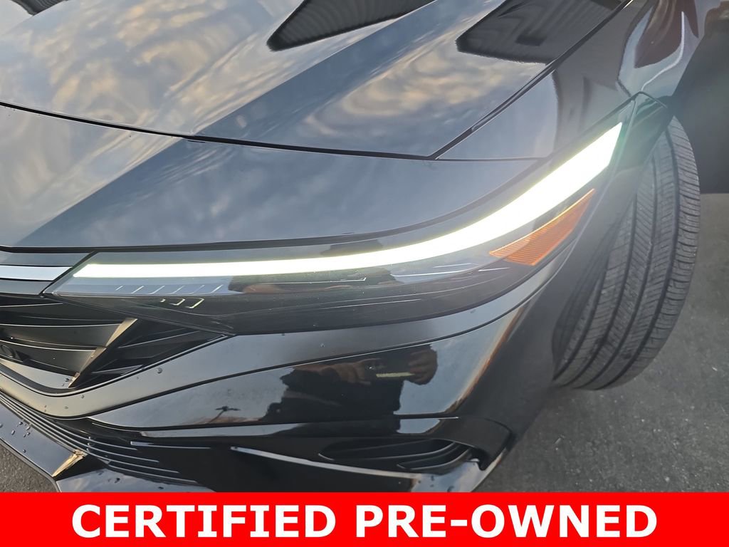 Certified 2025 Hyundai Elantra Limited image 32