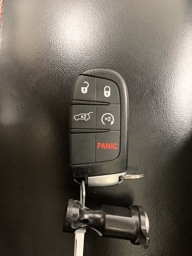 Used 2019 Jeep Grand Cherokee Trailhawk w/ Trailhawk Luxury Group AWD/4WD image 34