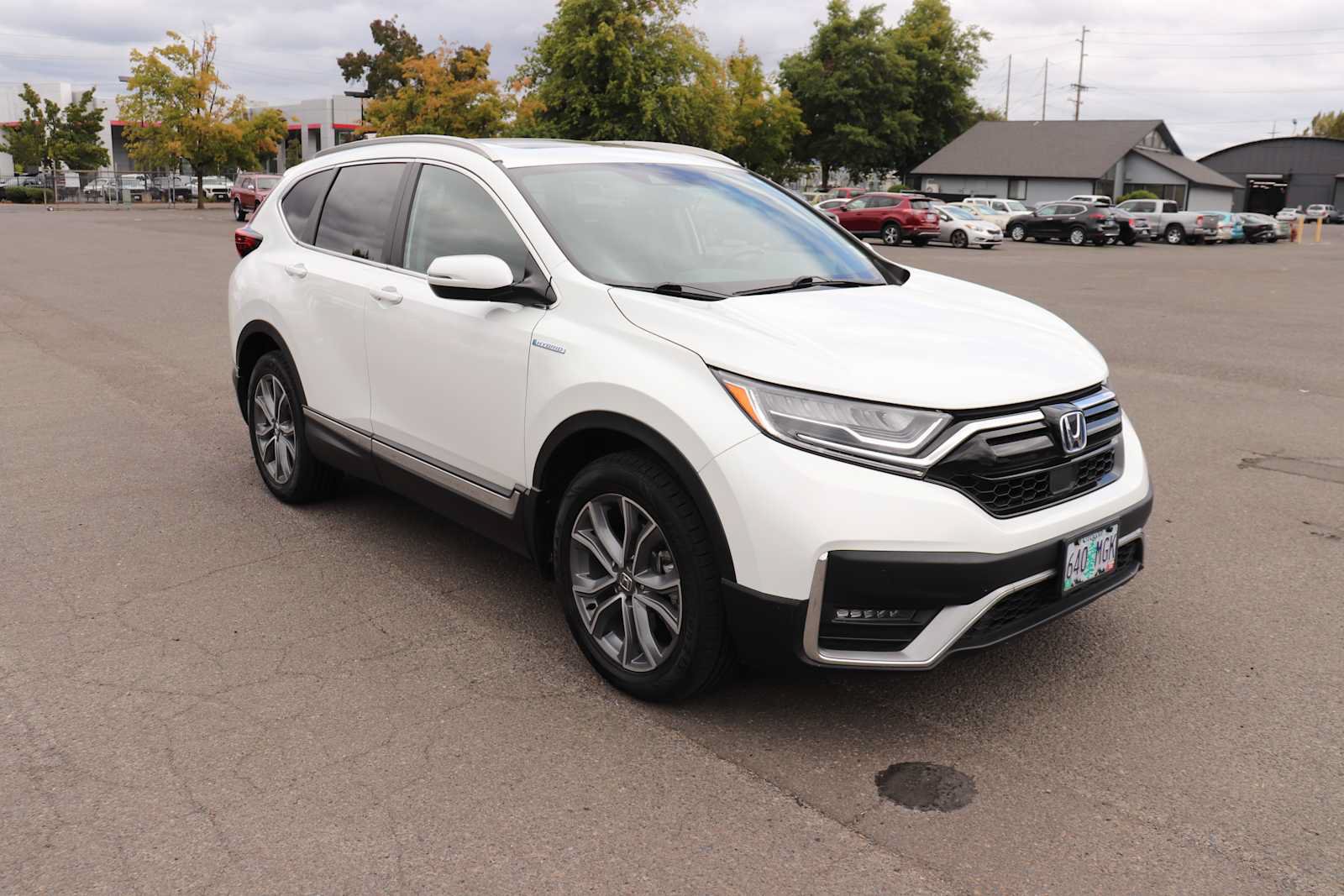 Used 2020 Honda CR-V Touring image 3