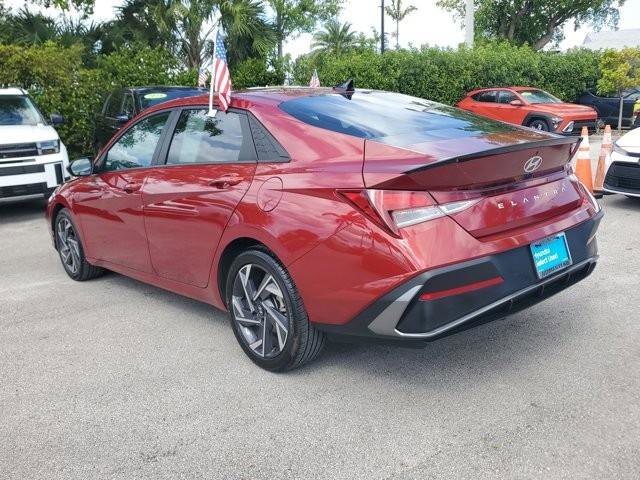 Certified 2025 Hyundai Elantra Sport image 7