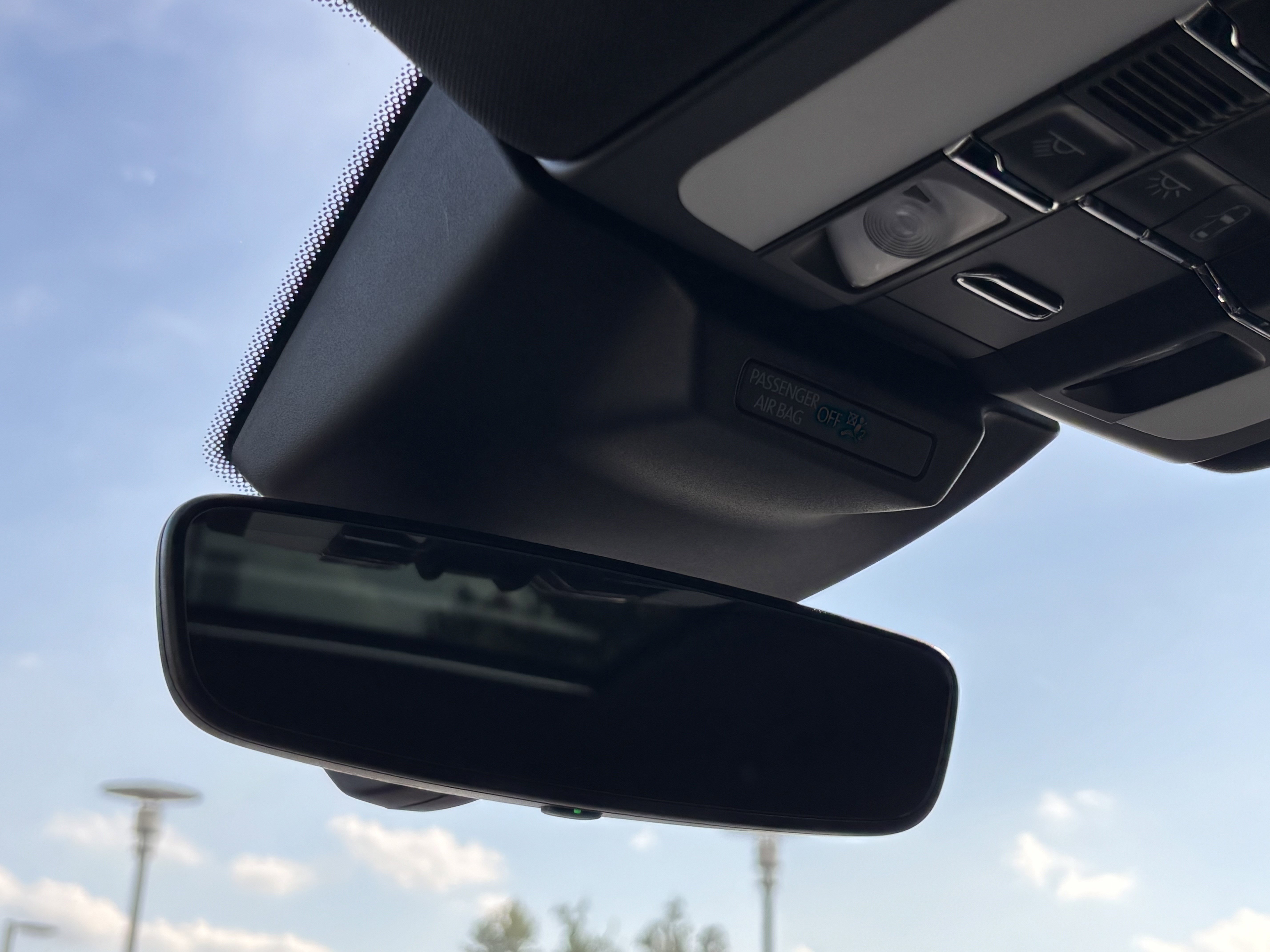 Used 2024 Porsche Macan image 31