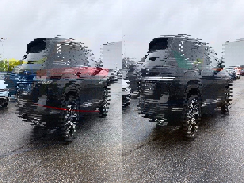 New 2025 Volkswagen Atlas SEL Premium R-Line image 6