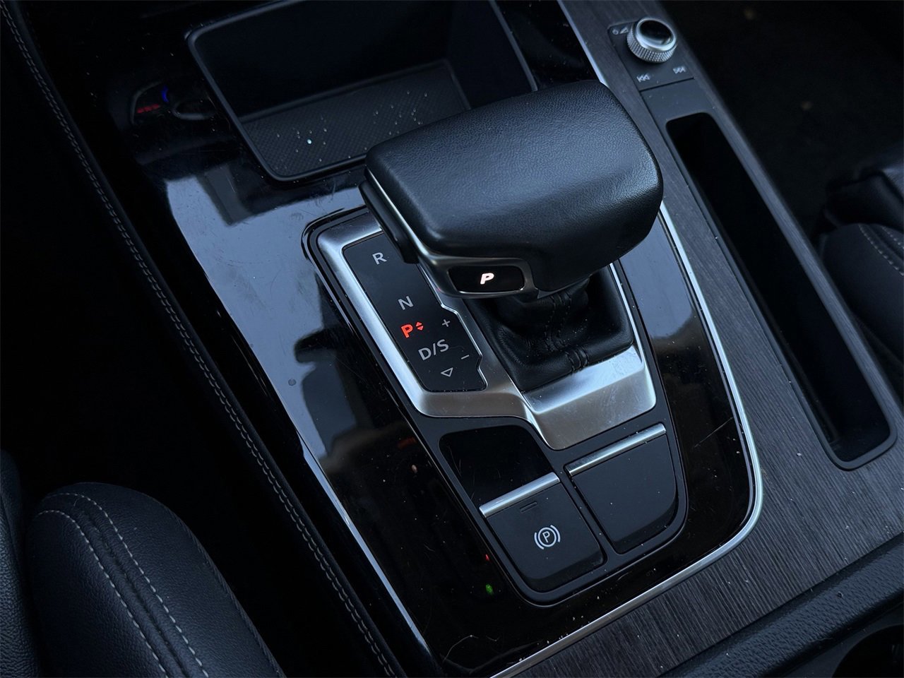 Used 2023 Audi Q5 e Premium Plus w/ Premium Plus Package image 21